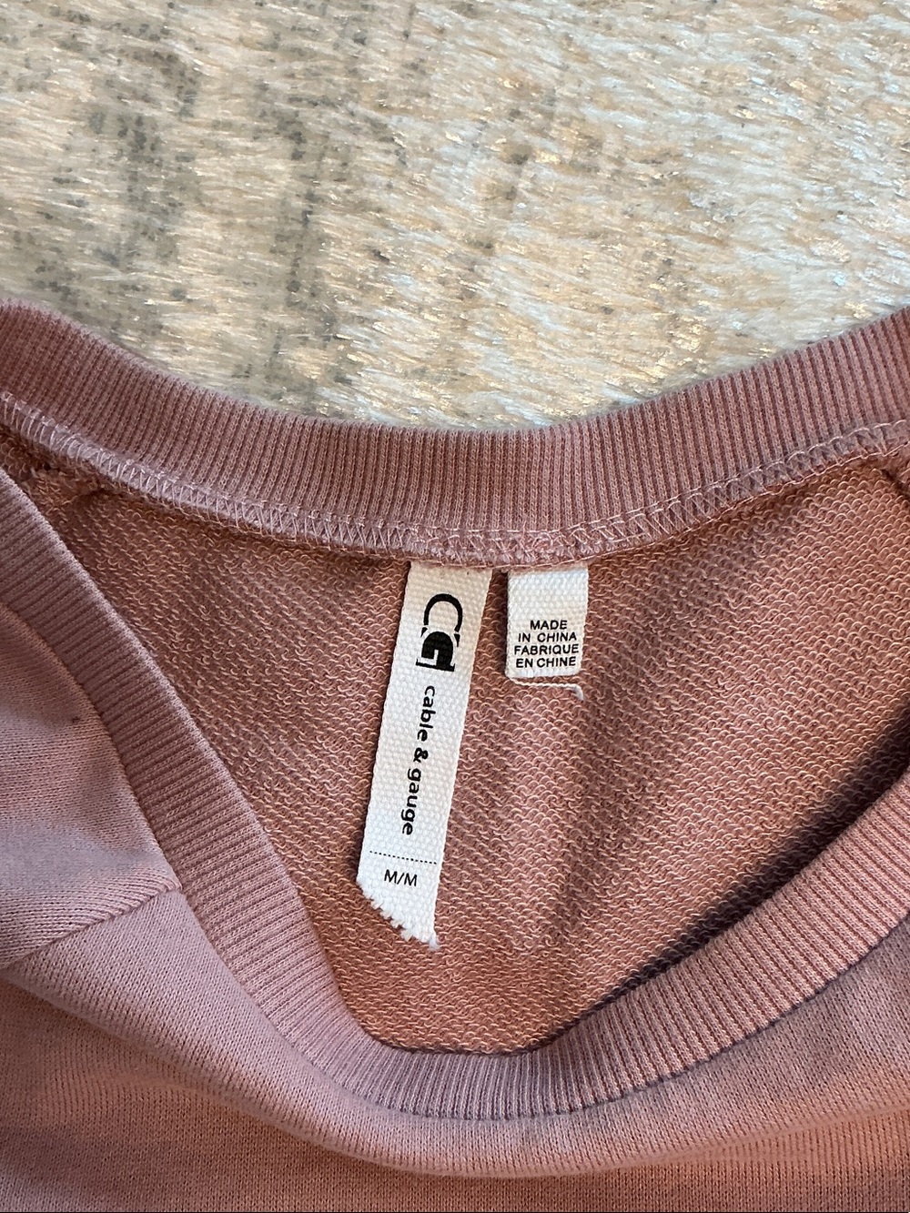 Cable & Gauge Dusty Mauve Puff-Sleeve Sweatshirt - Picture 3 of 3